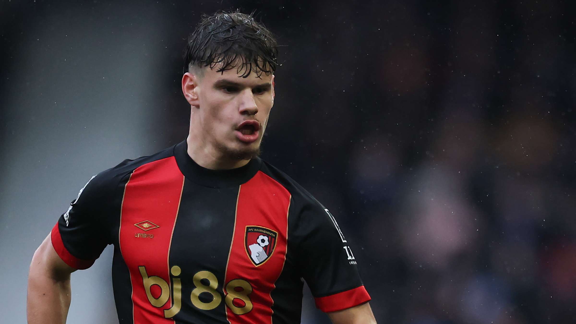 表现得尤为 表现得尤为