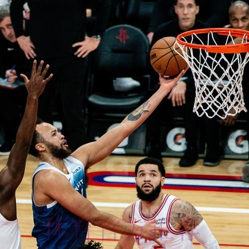 常规赛1月17日:森林狼VS火箭 集锦 常规赛1月17日:森林狼VS火箭 集锦